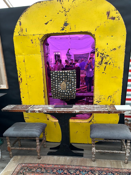 Mack scaffold table